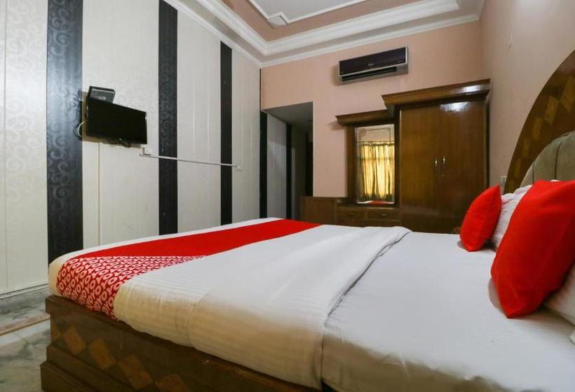 فندق Oyo 61070  Krishna Deluxe