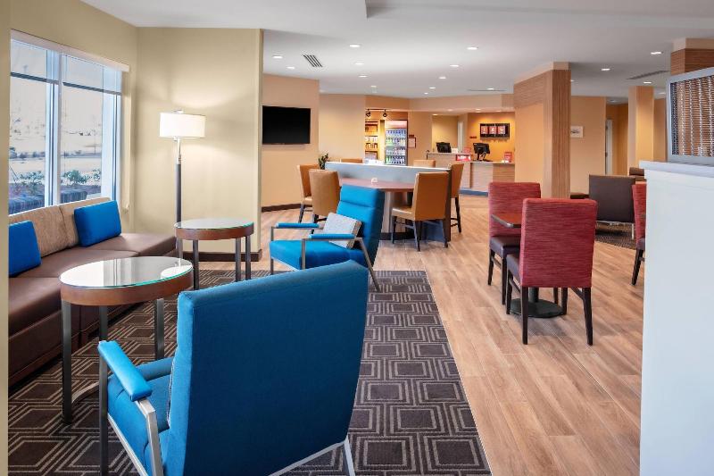 هتل Towneplace Suites By Marriott Gainesville