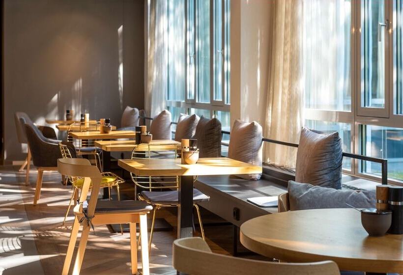 Flightgate Munich Airport Hotel, A Member Of Radisson Individuals