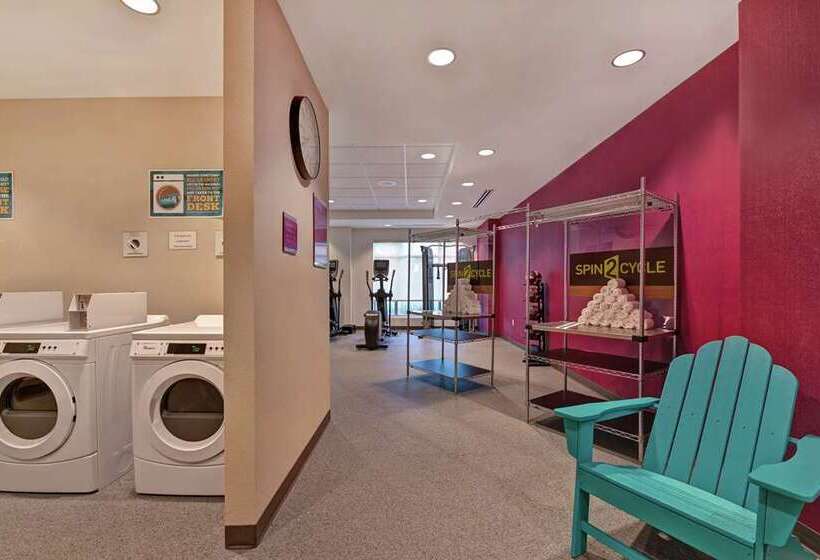 هتل Home2 Suites By Hilton West Palm Beach Airport, Fl