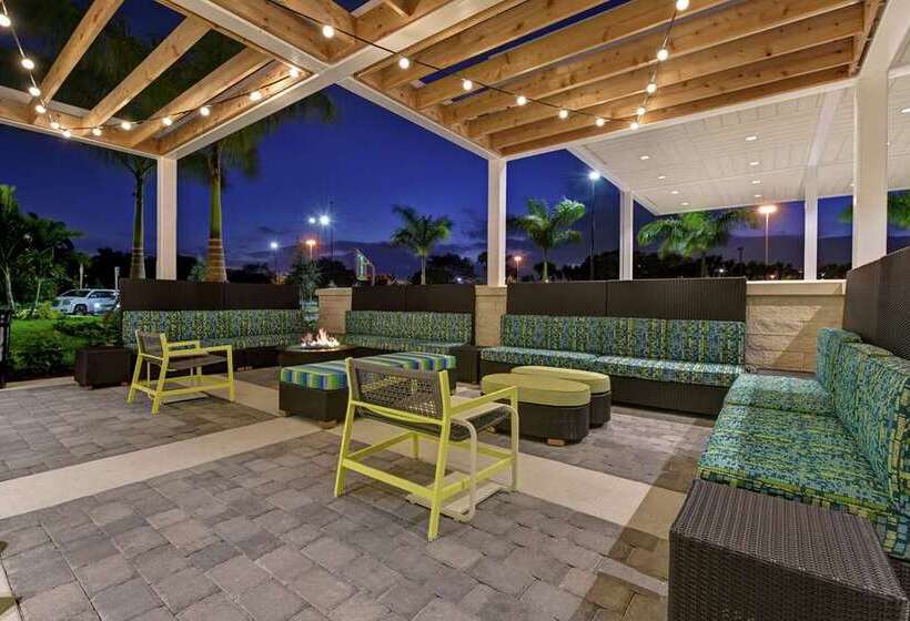 هتل Home2 Suites By Hilton West Palm Beach Airport, Fl