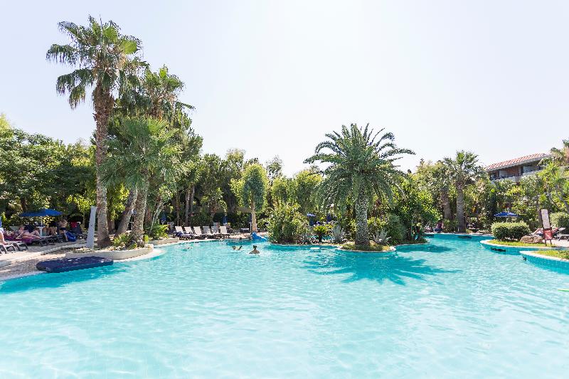 هتل The Signature Level at Grand Palladium Sicilia Resort & Spa