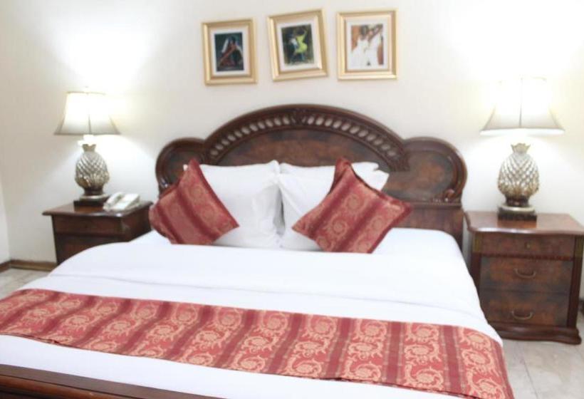 هتل Franklin  And Suites