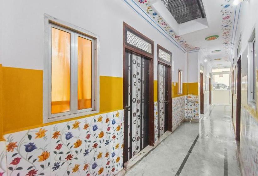 Spot On Hotel Star Guest House