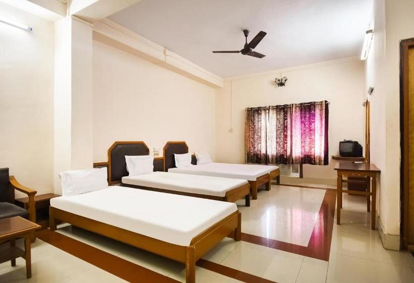 Hotel Spot On 60915 Akash Guest House