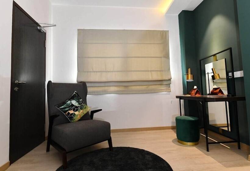 پانسیون Sojourn Guest House