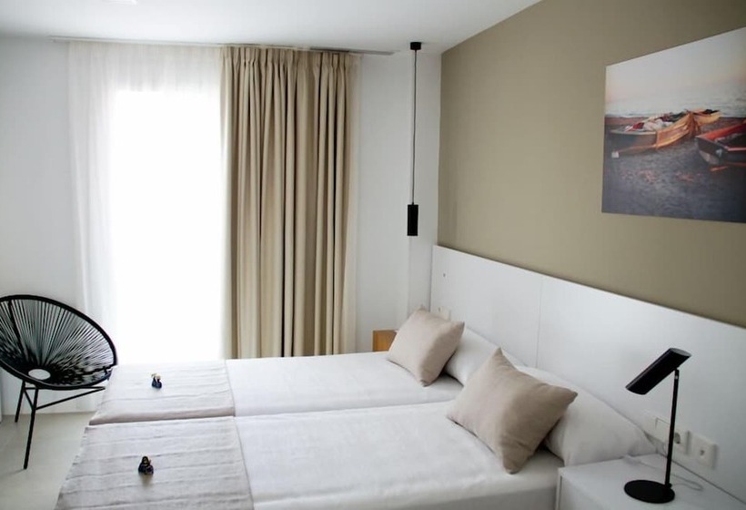 پانسیون Sosiego Hostal De Mar