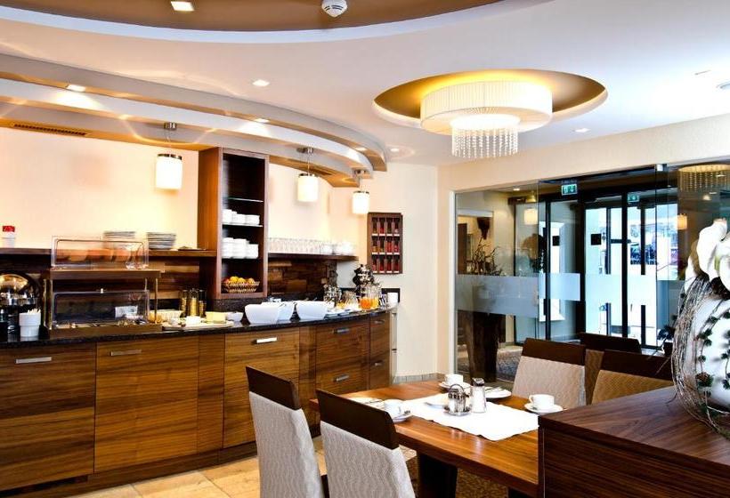 هتل Garni Astoria