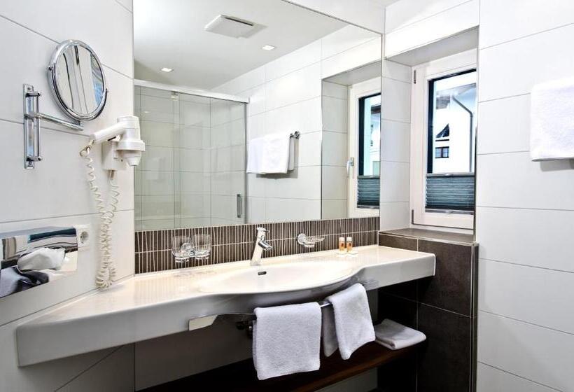 هتل Garni Astoria