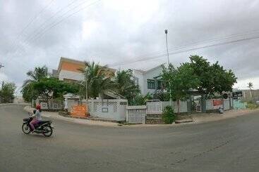 هتل Goc Bien Homestay