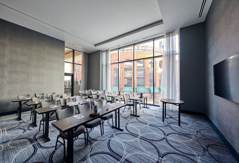 فندق Live! By Loews  St. Louis