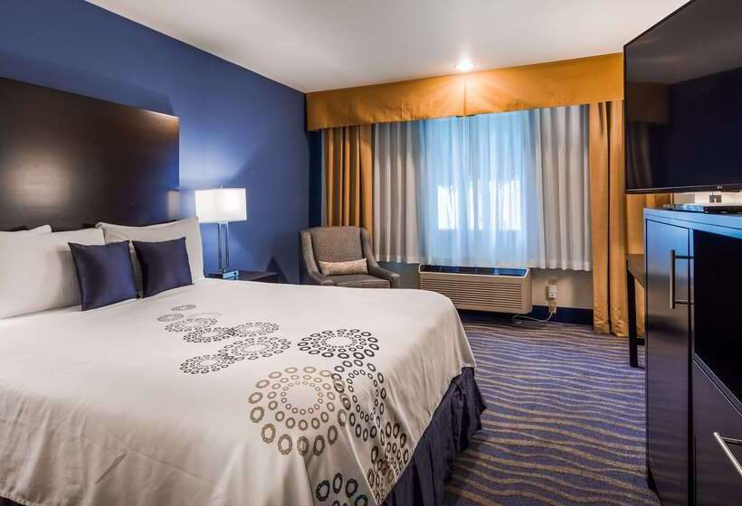 فندق Best Western Plus Edmonds Harbor Inn