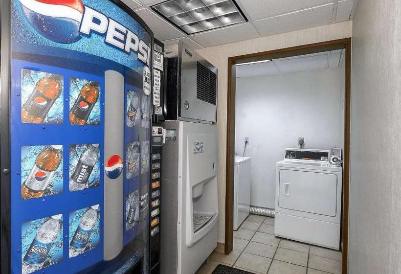 هتل Cedar Rapids Inn