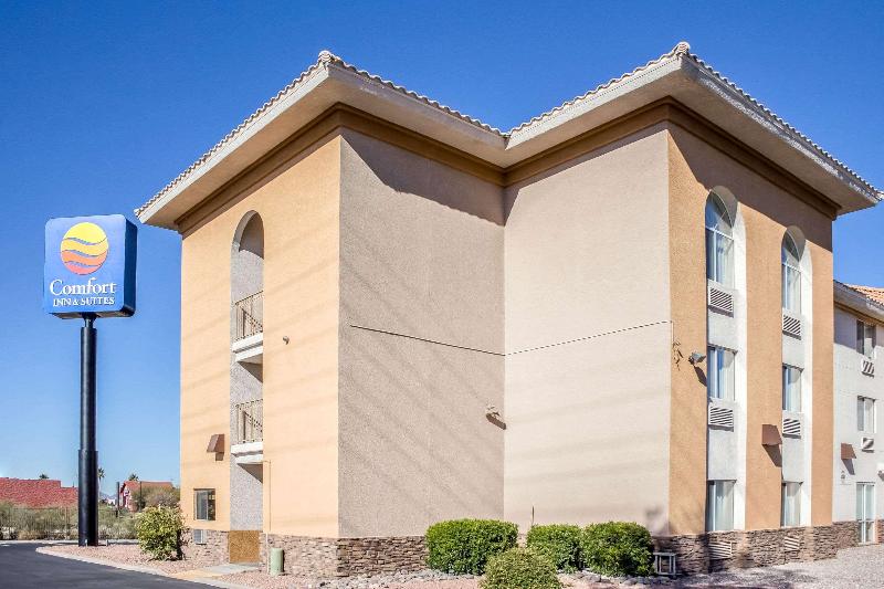 Hotel Comfort Inn And Suites