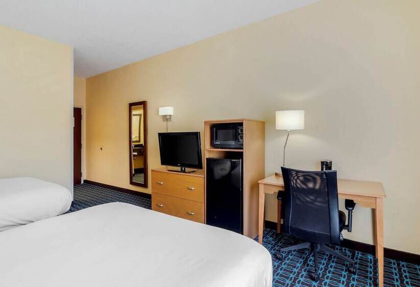 هتل Comfort Inn & Suites
