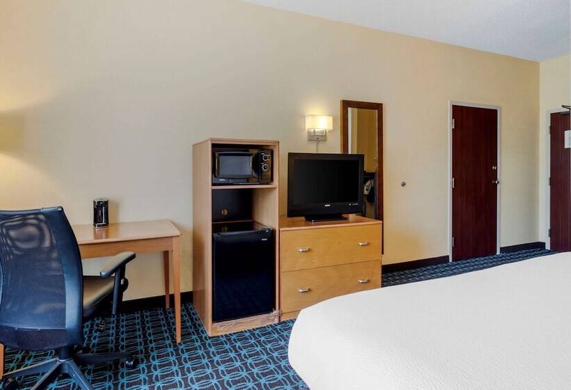 בית מלון כפרי Comfort Inn & Suites