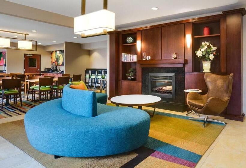 هتل Comfort Inn & Suites Olathe