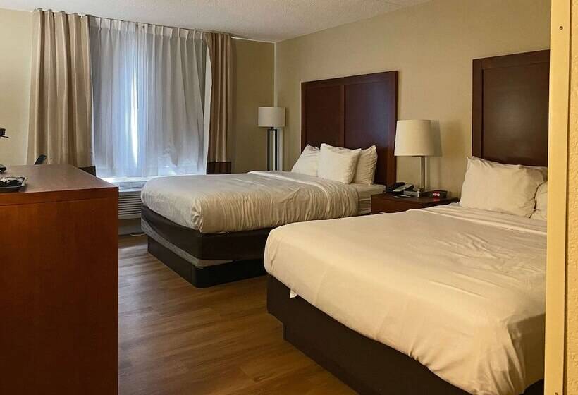 هتل Comfort Inn & Suites Phoenix North Deer Valley