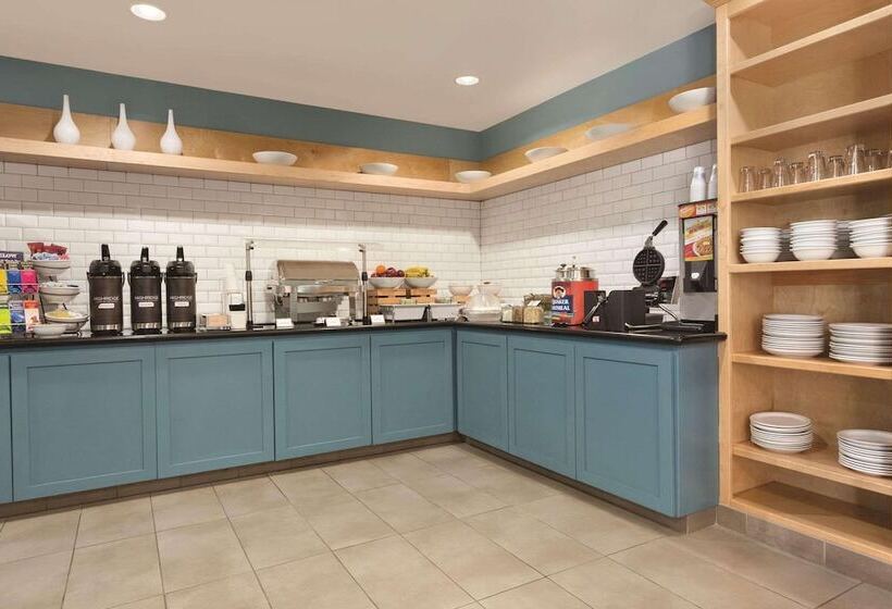 هتل Country Inn & Suites By Radisson, Fresno North, Ca
