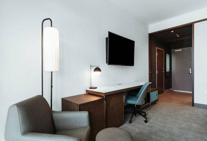 בית מלון כפרי Courtyard By Marriott Santa Barbara Downtown