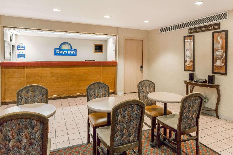 فندق Days Inn By Wyndham West Des Moines   Clive
