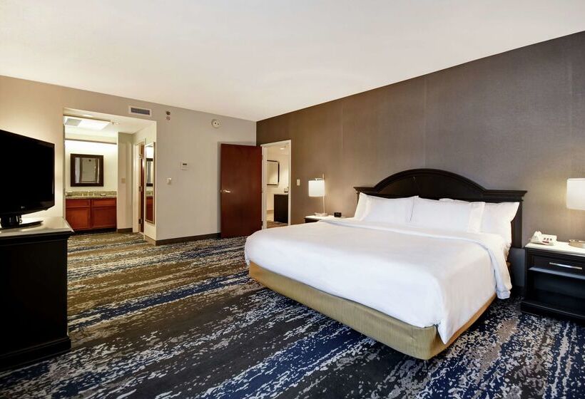 هتل Embassy Suites Charleston