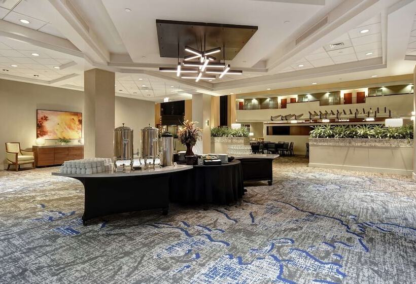 Hotel Embassy Suites By Hilton Charleston