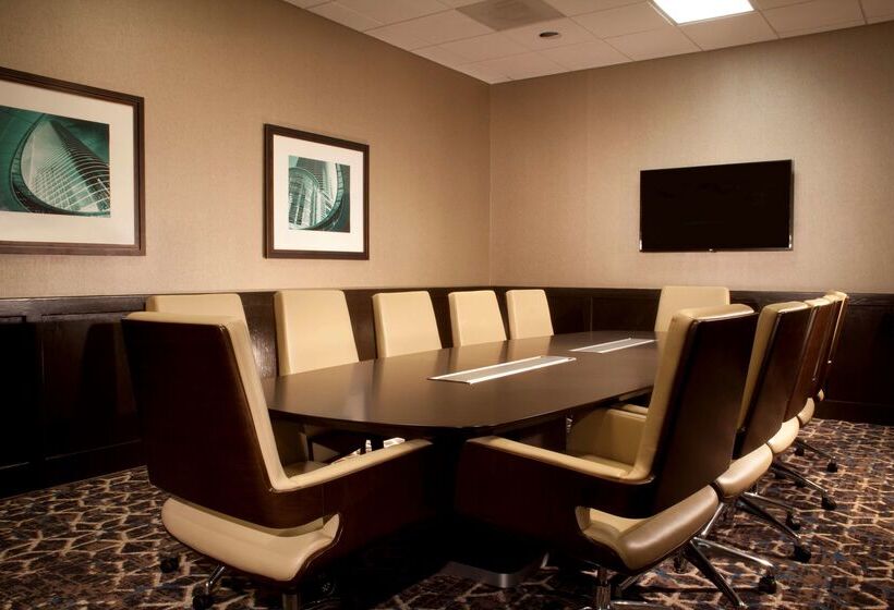 هتل Embassy Suites By Hilton Houston Near The Galleria