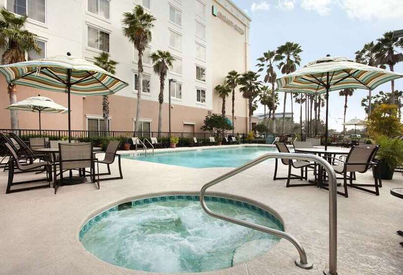 هتل Embassy Suites By Hilton Orlando Airport