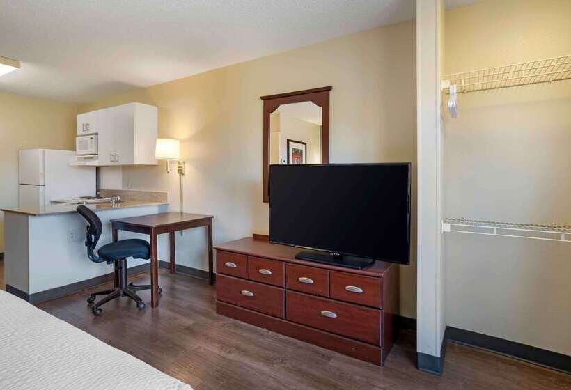 בית מלון כפרי Extended Stay America Suites Frederick Westview Dr