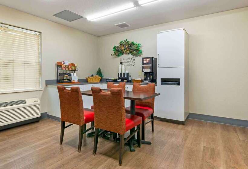 בית מלון כפרי Extended Stay America Suites  Kansas City  Airport