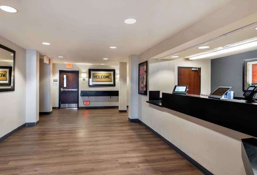 בית מלון כפרי Extended Stay America Suites  Kansas City  South