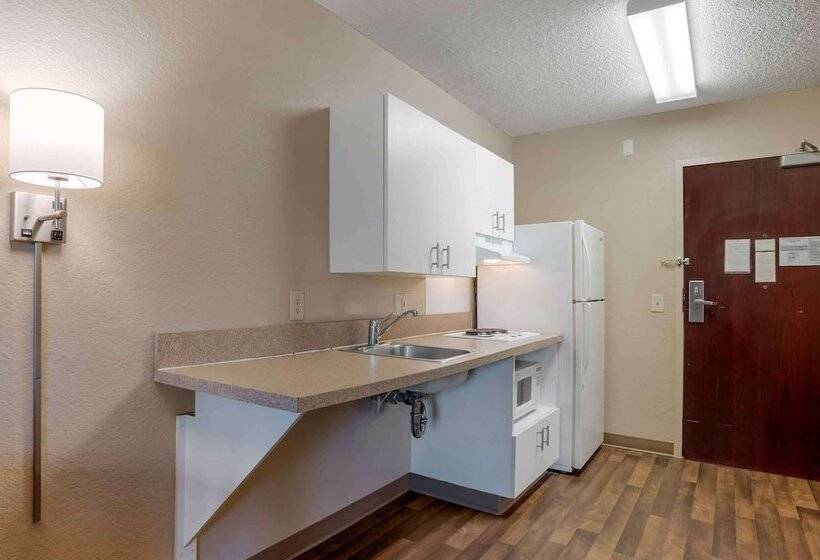 هتل Extended Stay America Suites  Orange County  Lake Forest