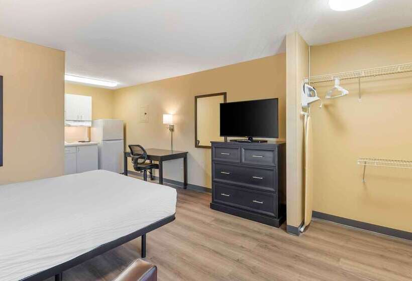 호텔 Extended Stay America Suites  St. Louis  Westport  East Lackland Rd