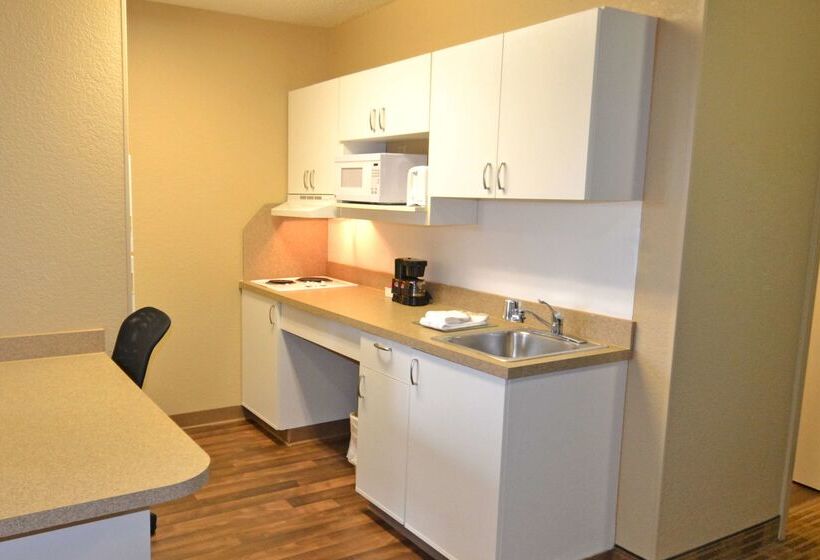 هتل Extended Stay America Suites  Toledo  Holland