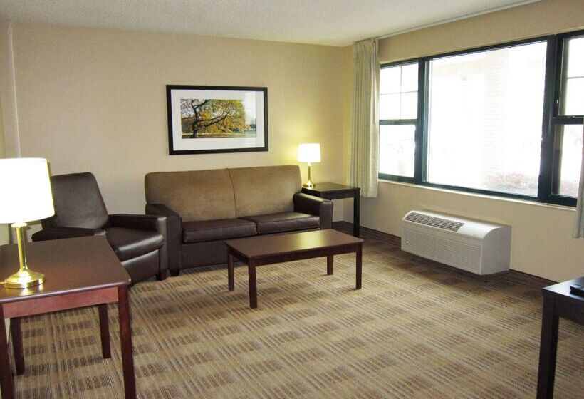 هتل Extended Stay America Select Suites   Grand Rapids   Kentwood