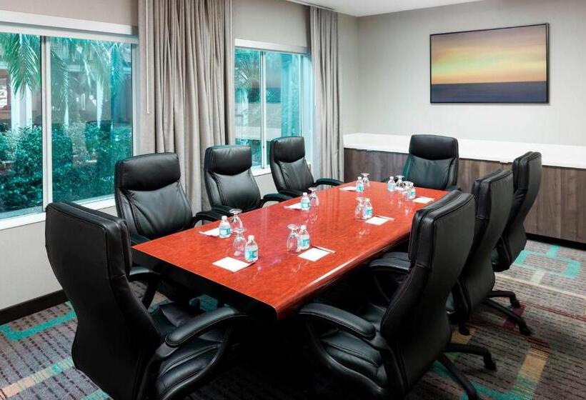Отель Fairfield Inn By Marriott Santa Clarita Valencia