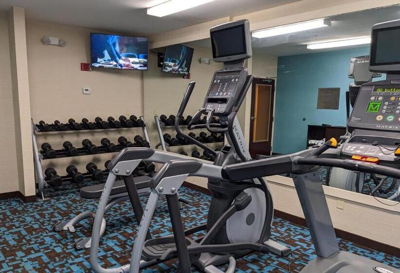Отель Fairfield Inn Concord