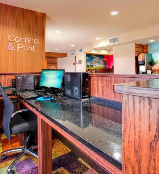 هتل Fairfield Inn By Marriott Las Cruces
