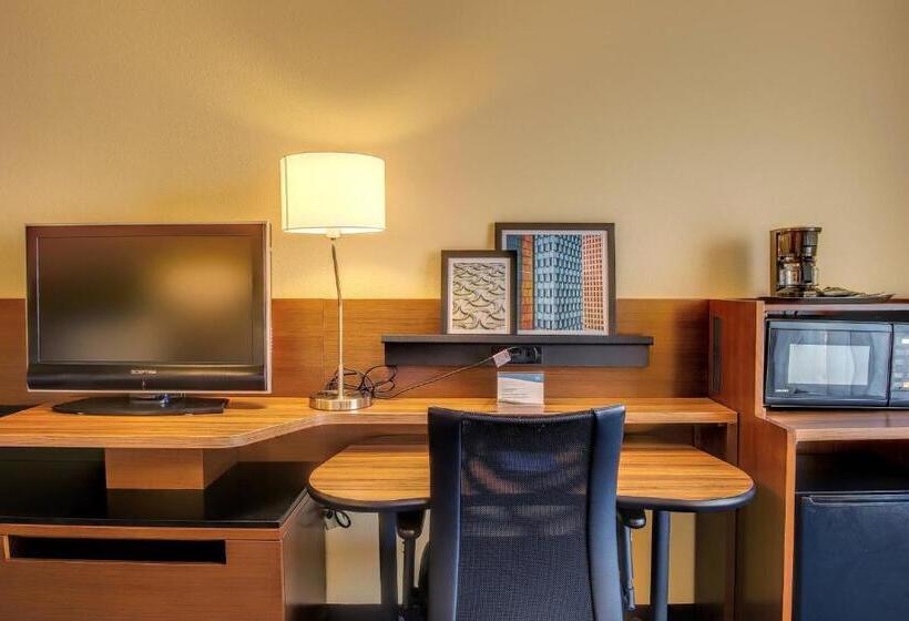 هتل Fairfield Inn By Marriott Las Cruces