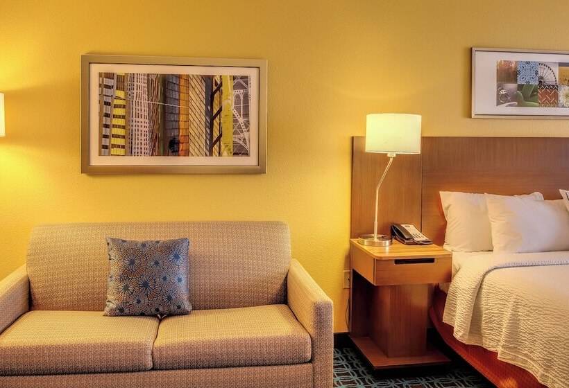 هتل Fairfield Inn Las Cruces