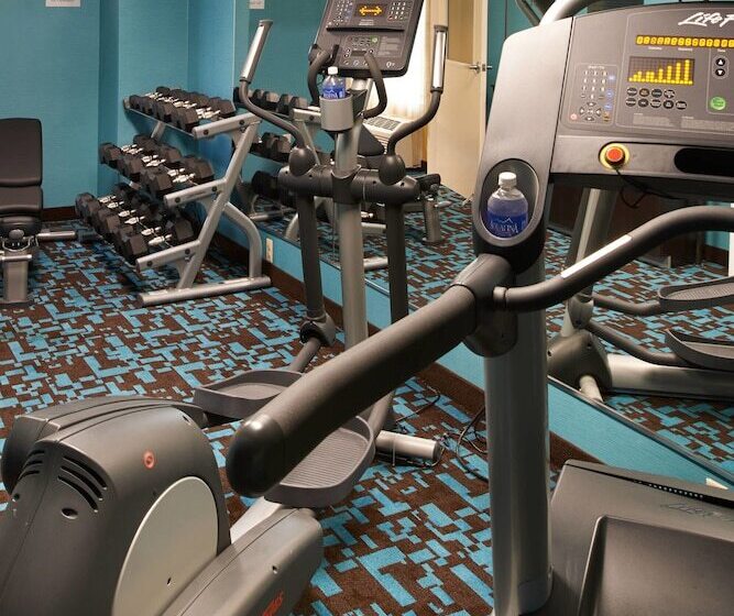 هتل Fairfield Inn By Marriott Port Huron