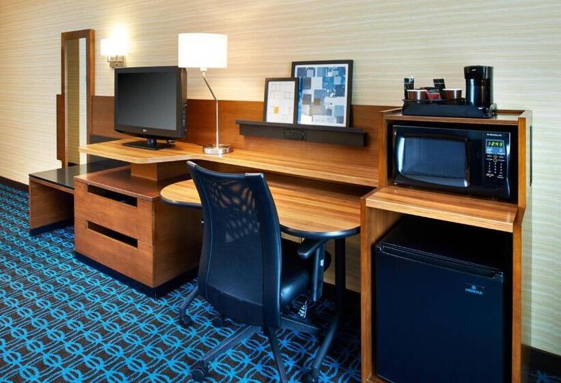 هتل Fairfield Inn By Marriott Port Huron