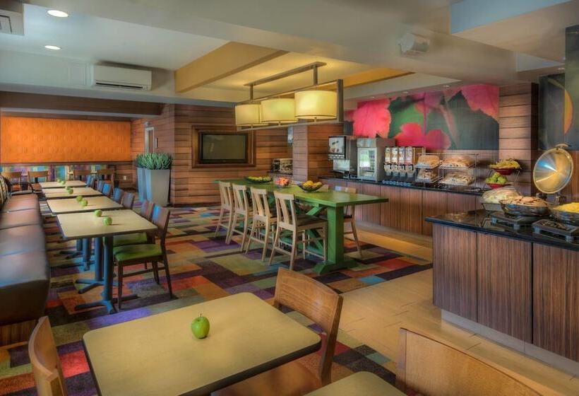 בית מלון כפרי Fairfield Inn Richmond Chester