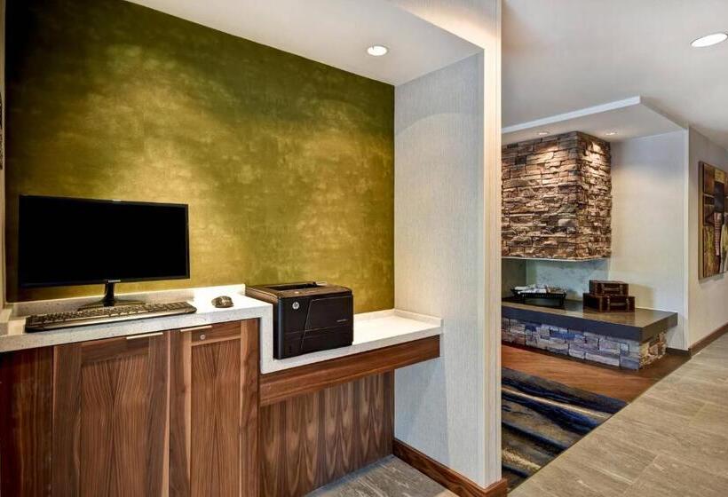 هتل Fairfield Inn & Suites By Marriott Atlanta Kennesaw