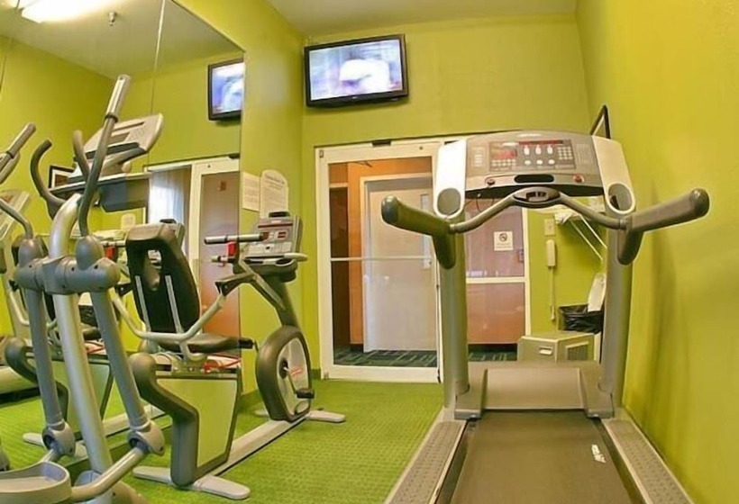 هتل Fairfield Inn Suites Brunswick