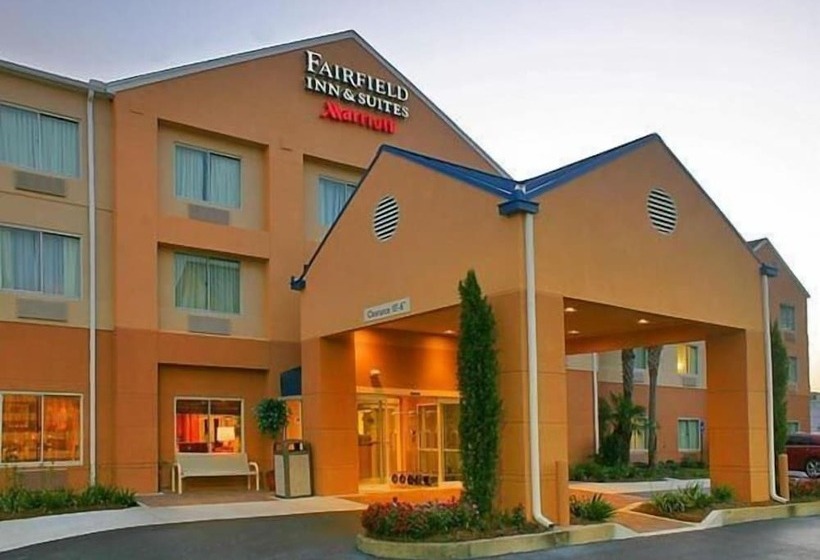 هتل Fairfield Inn Suites Brunswick