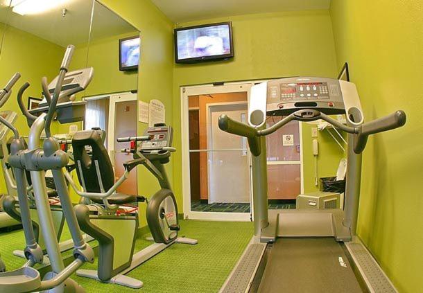 هتل Fairfield Inn Suites Brunswick