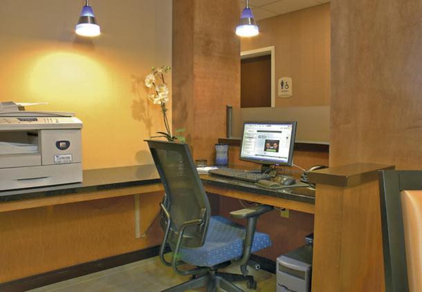 هتل Fairfield Inn Suites Brunswick