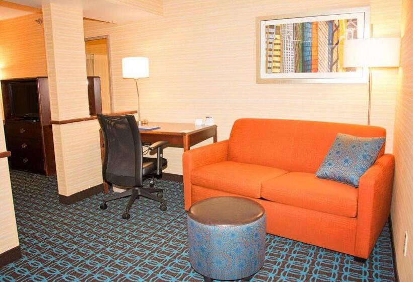 ホテル Fairfield Inn & Suites Butler
